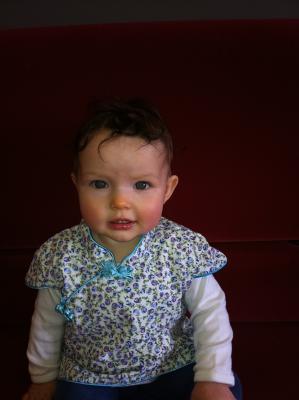 Hannah im chinesischen Kleid Hannah im chinesischen Kleid